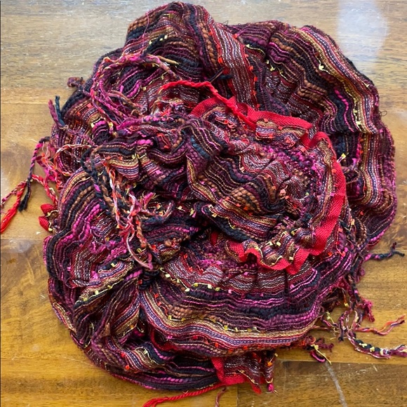 🧣Collection Eighteen Wine Red 50” Ruffle Scarf 🧣 - Picture 2 of 5